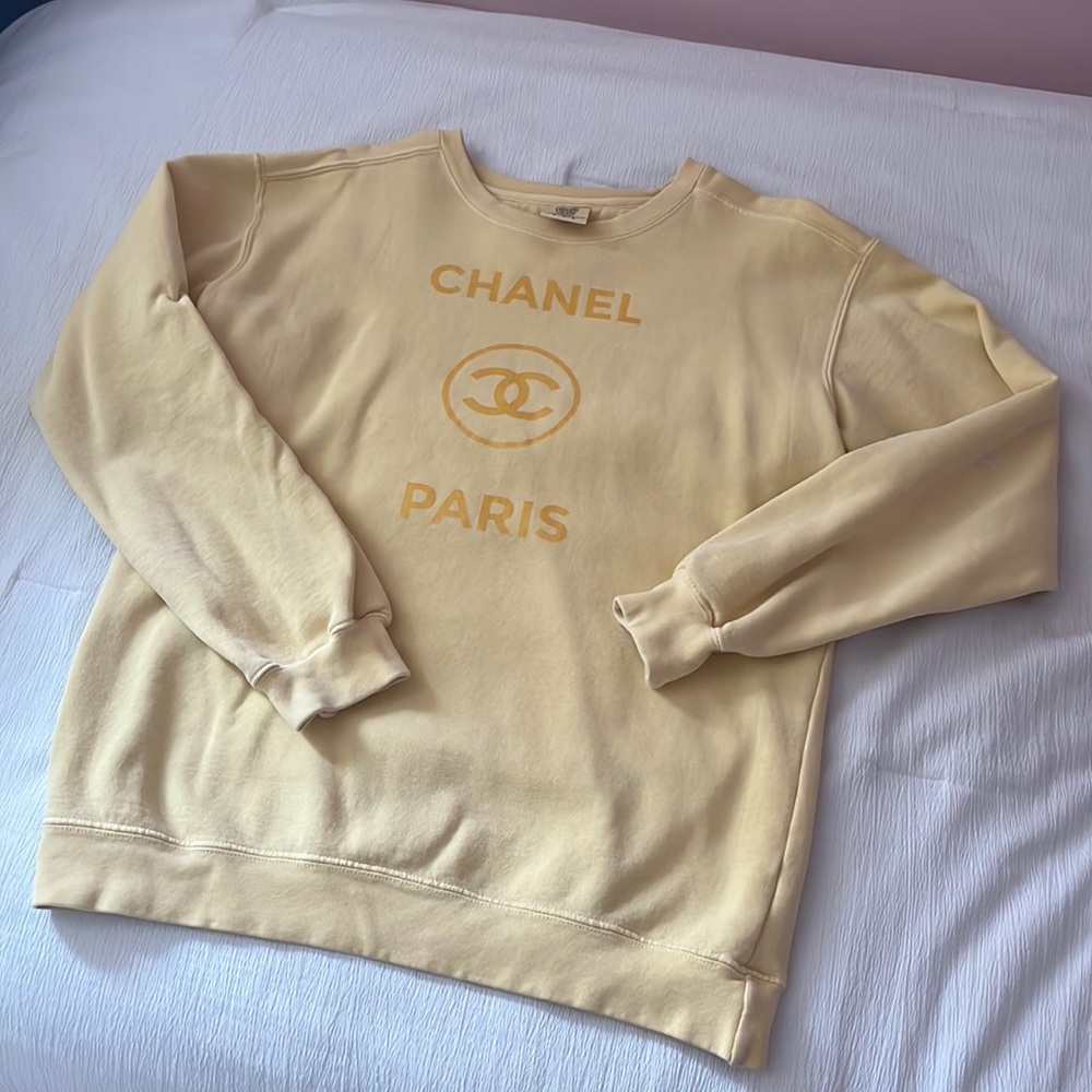 Comfort colors crewneck